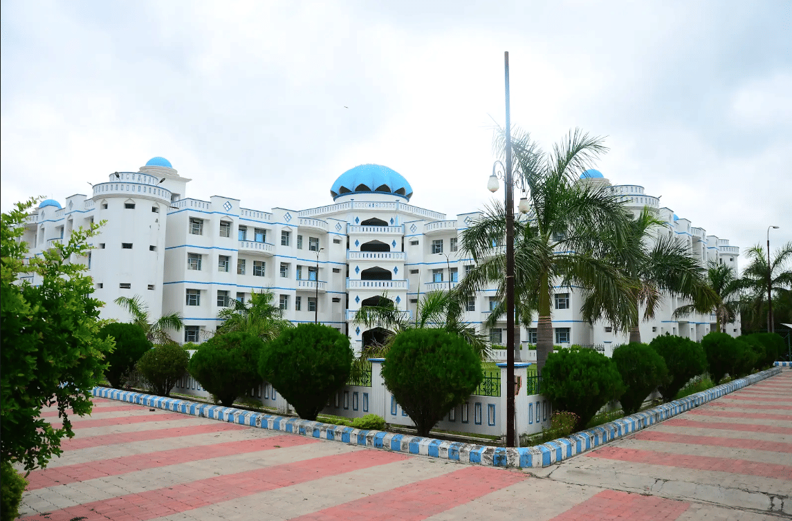 Integral University Lucknow Academic Building photo 11